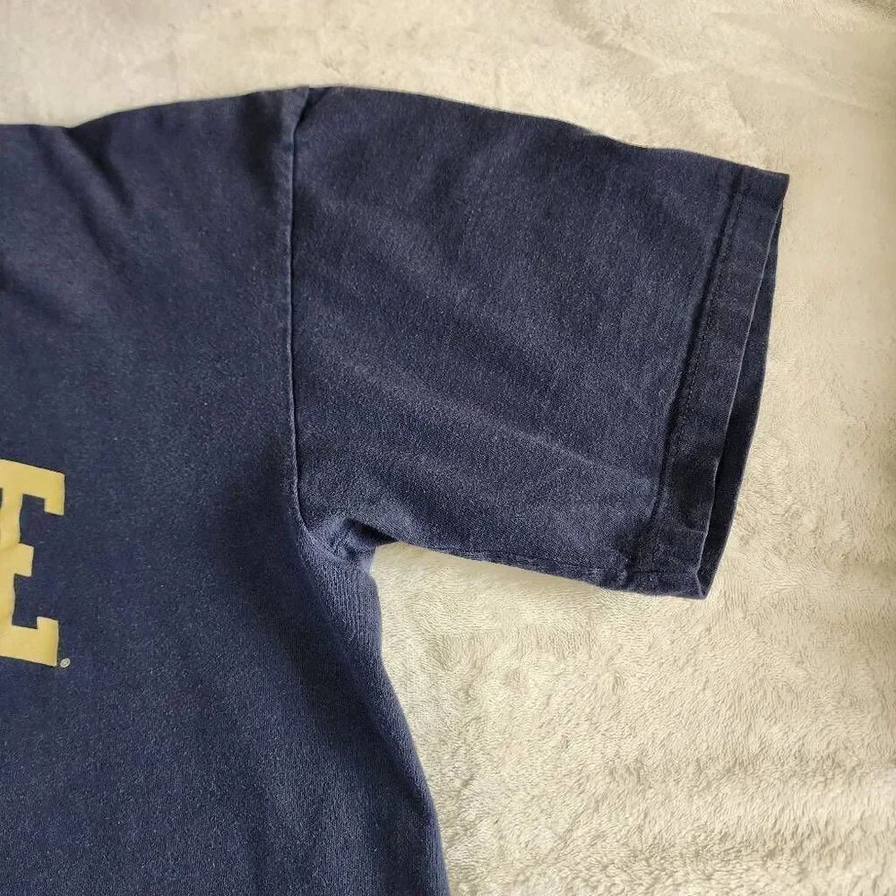 Notre Dame Bookstore Navy Blue Graphic Tshirt Size 2XL - Picture 3 of 10